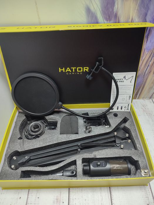 Мікрофон з пантографом  Hator Signify RGB Pro