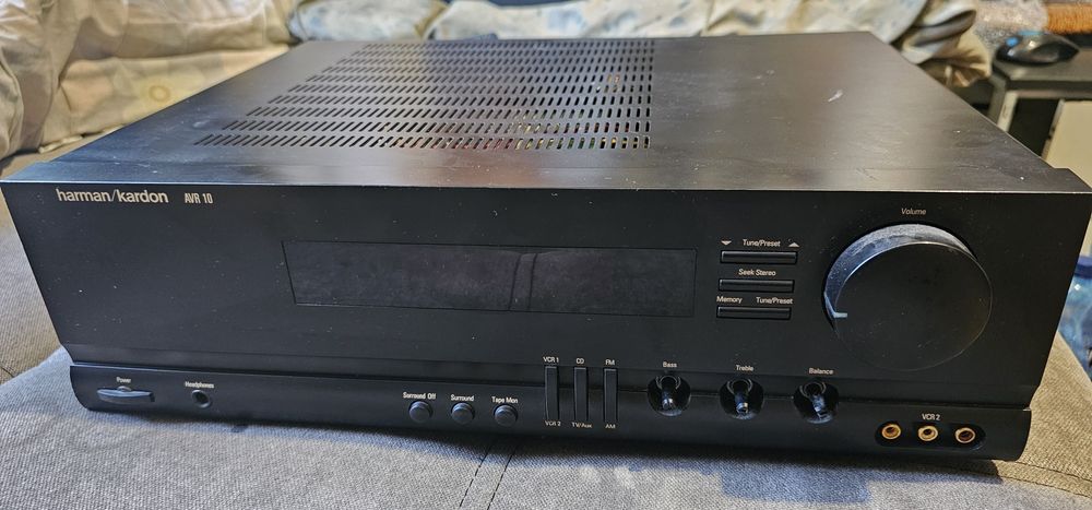 Amplituner harman kardon AVR 10
