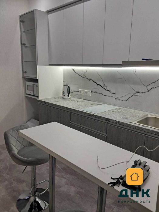 Жк Посейдон! Пляж Золотой Берег! Море 5минут пешком!  Продам студию с ремонтом! Готовый арендный бизнес!