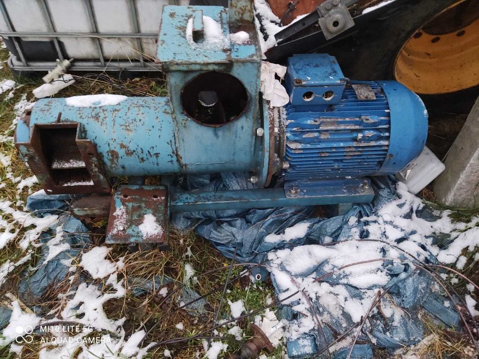 Silnik elektryczny 18.5 KW 2935 obrotów z mieszalnikiem do brykietu