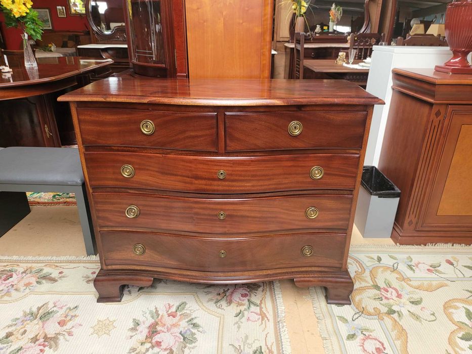 Cómoda de cinco gavetas - Bom estado geral