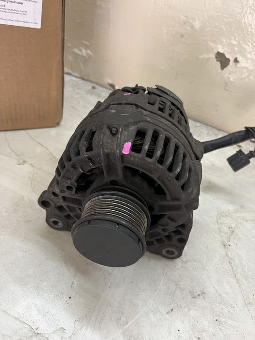 Alternator volswagen audi Golf 4 90A 14V  Bosch