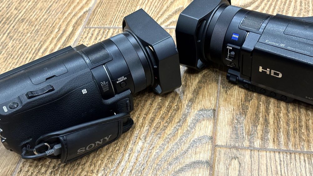 Видеокамера SONY CX-900 Black