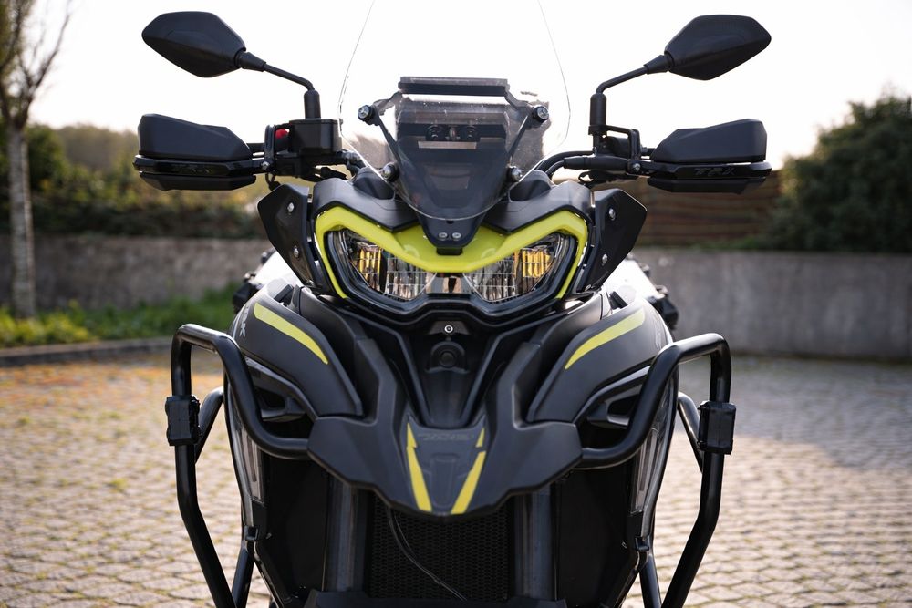 BENELLI TRK 702X  -  10.200 kms