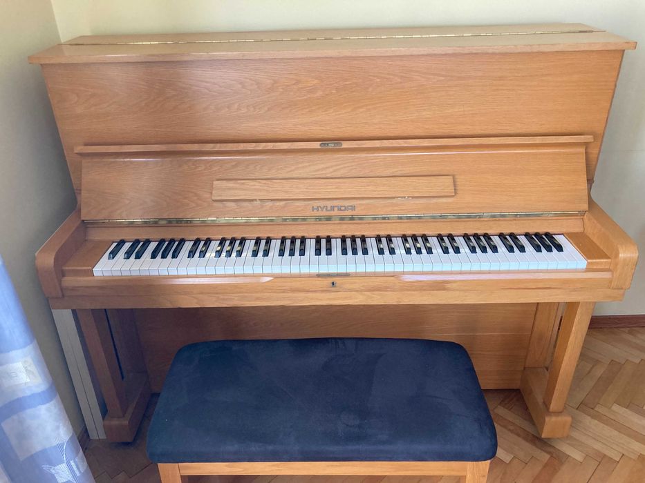 Pianino marki Hyundai