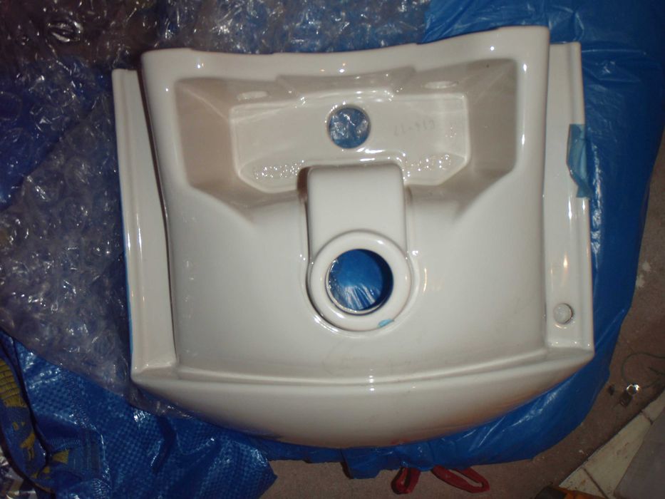 Umywalka 40 cm INKER+ mocowanie, bateria i odpływ wszystko nowe