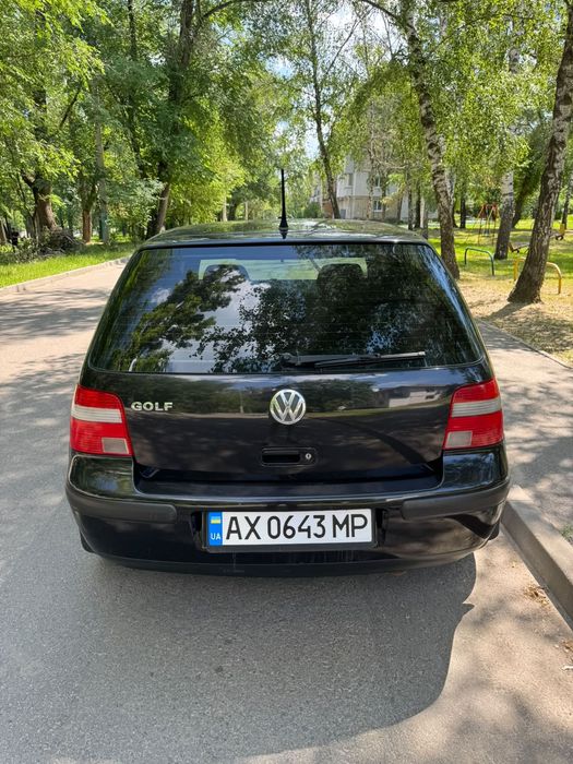Продам гольф четвертий
