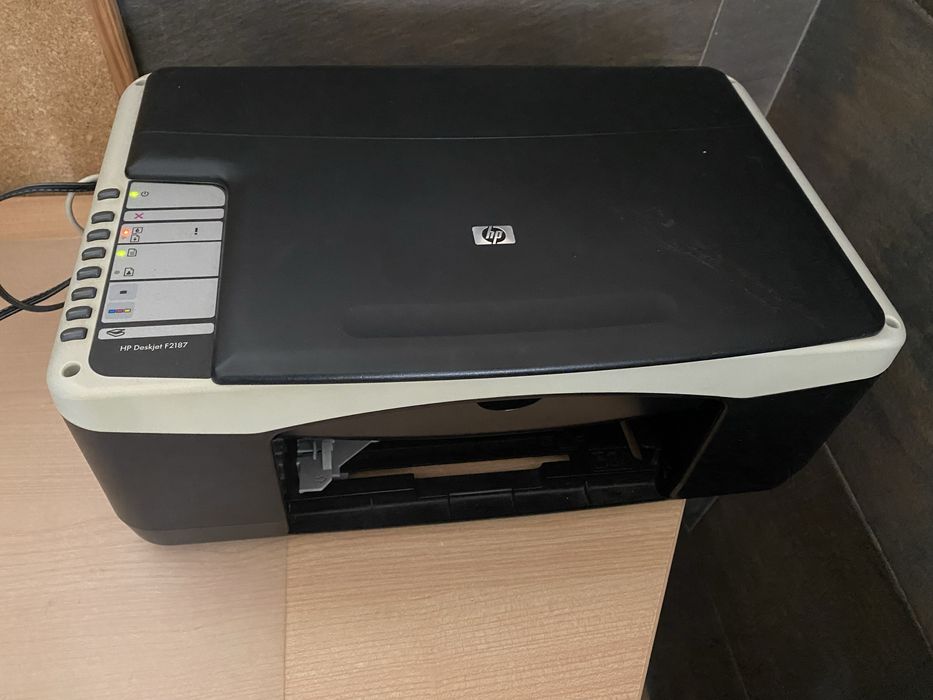 Impressora multifuncoes a  cores HP