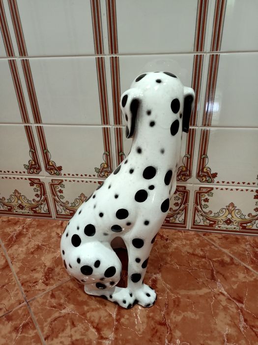 Cão dálmata em loiça enfeites casa quarto apartamento vivenda escritór