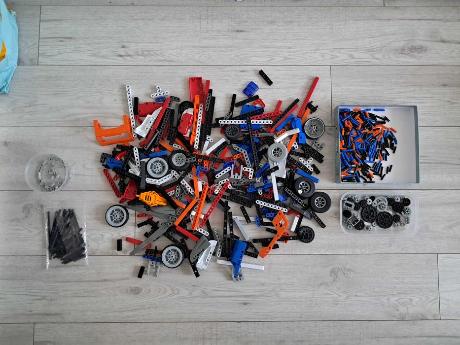 Klocki clemontoni mechanics