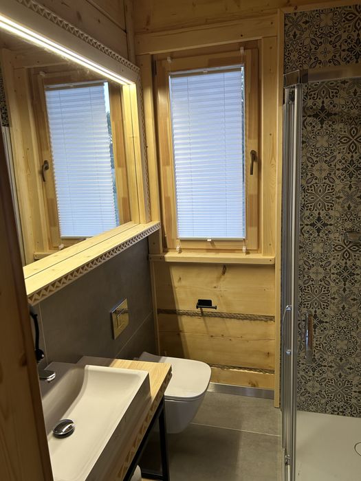 Noclegi w goralskich domkach w Zwierzyńcu