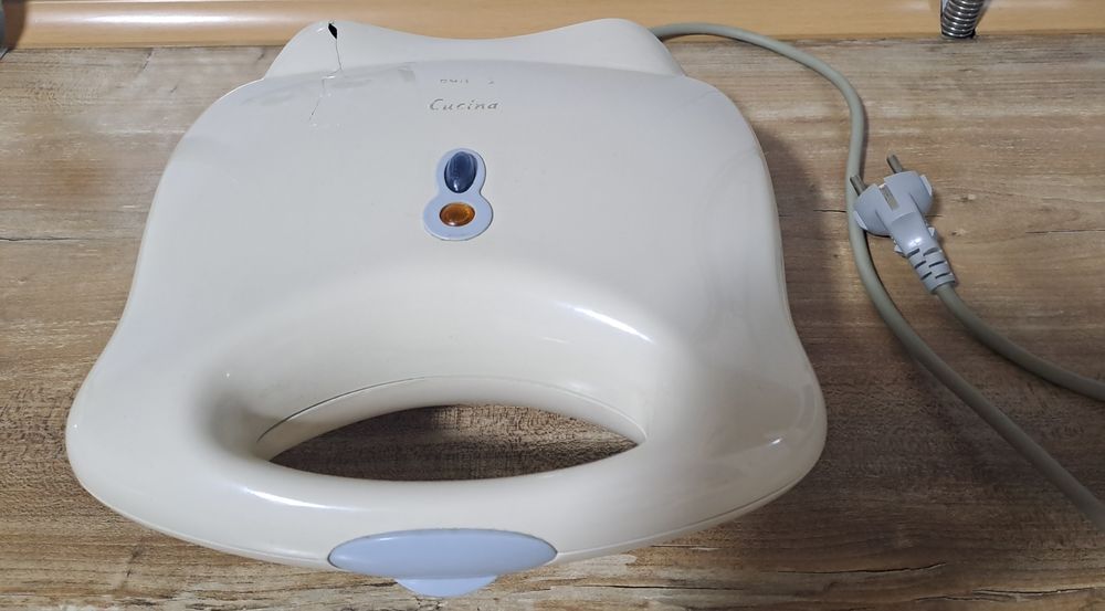 бутербродниця Philips Cucina HD 2400