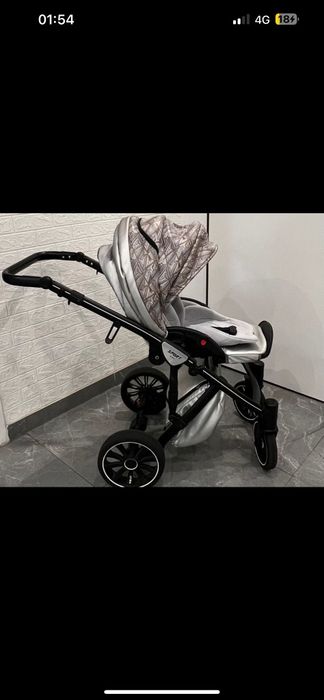 Carrinho de passeio marca anex prateado