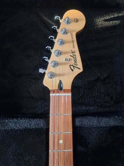 Gitara elektryczna Fender Standard Stratocaster, futerał Rocktile NOWE