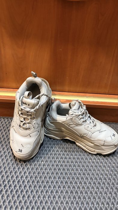 Кросівки Balenciaga Triple S, 38 розмір