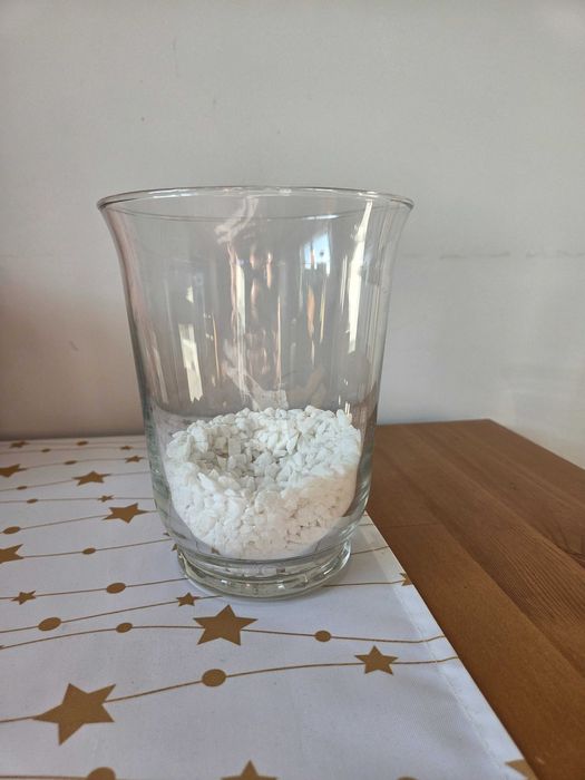 19 szklanych wazonów bezbarwnych z kamieniami na świece, wesele, ślub