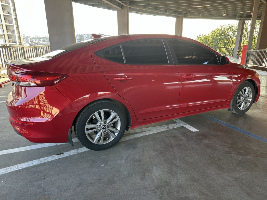Hyundai Elantra 2.0 газ/бензин
