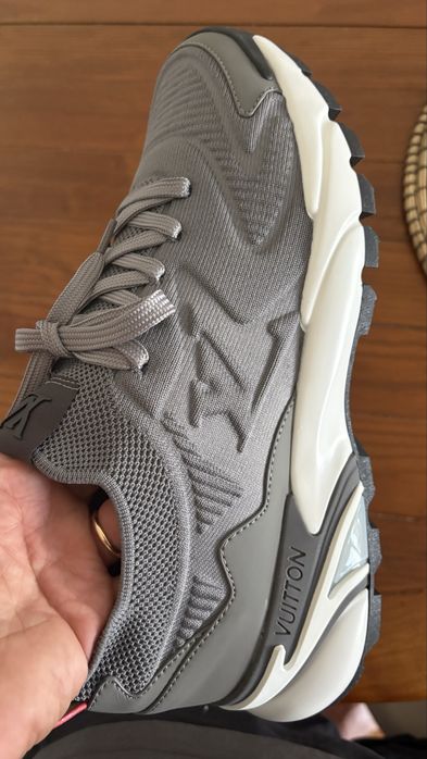 LV Tatic Grey Eu41
