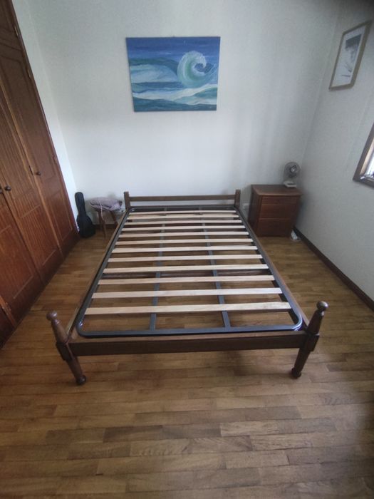 Cama Casal 180x130 em Castanho
