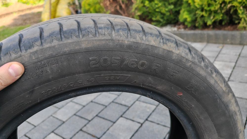 Komplet opon Michelin ENERGY 205 60 R16