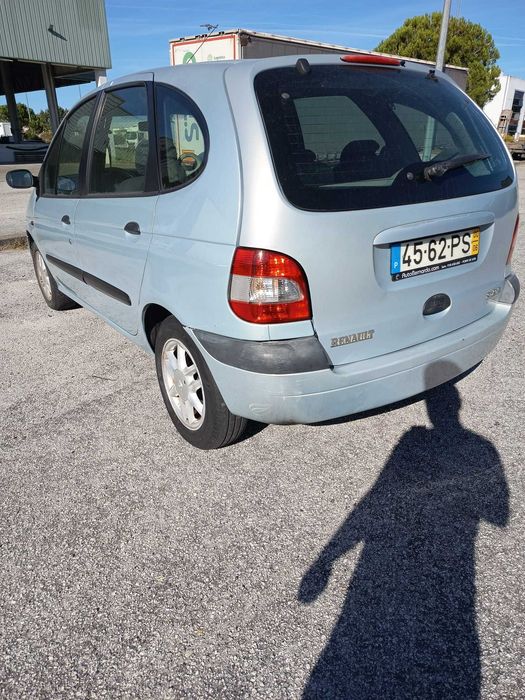 Renault Scenic 1,9dci 102cv foto 4