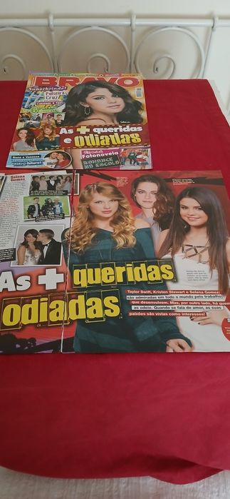 Capa Bravo + notícia Selena, Kristen e Taylor