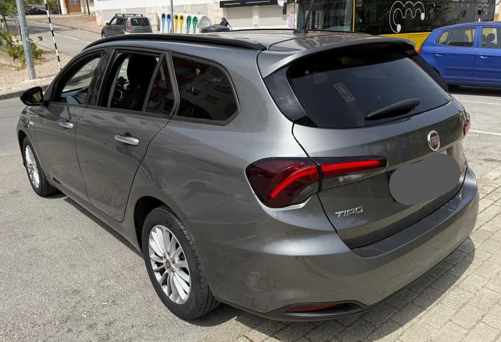 Vendo Fiat Tipo SW 09/2022