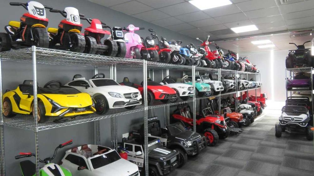 SHOWROOM AUTO SAMOCHÓD Akumulator Elektryczny Motor QUAD BUGGY Traktor
