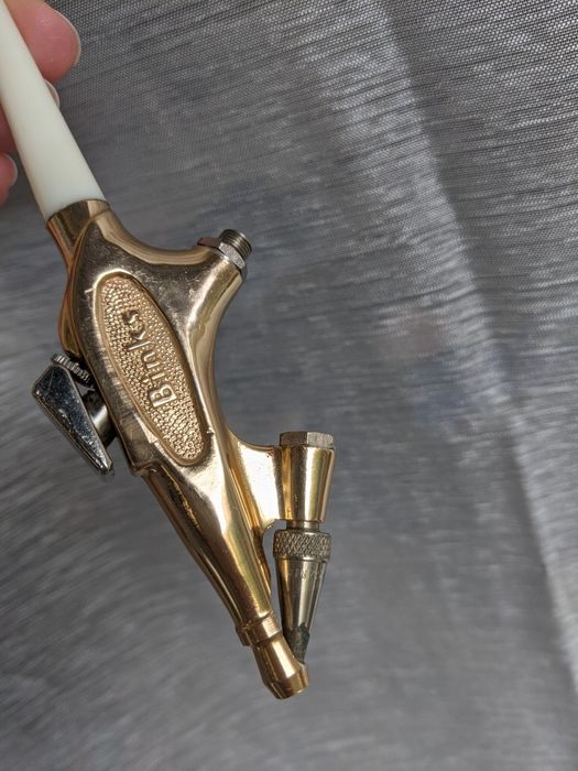 Pistolet do malowania aerografem Wren Model A firmy Binks