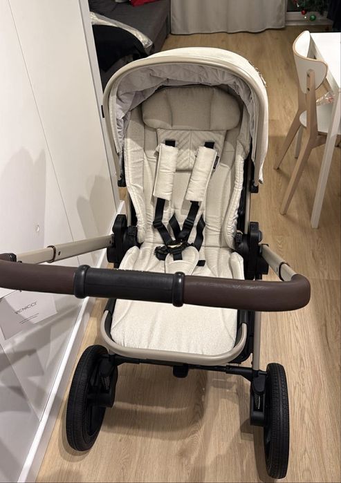 Sprzedam wózek dziecięcy Venicci Upline 2w1 w kolorze Stone Beige.