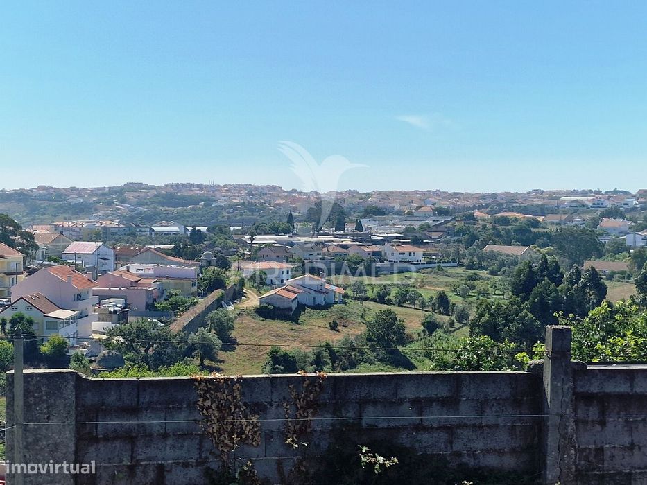Terreno Urbano para construção com 345 m²