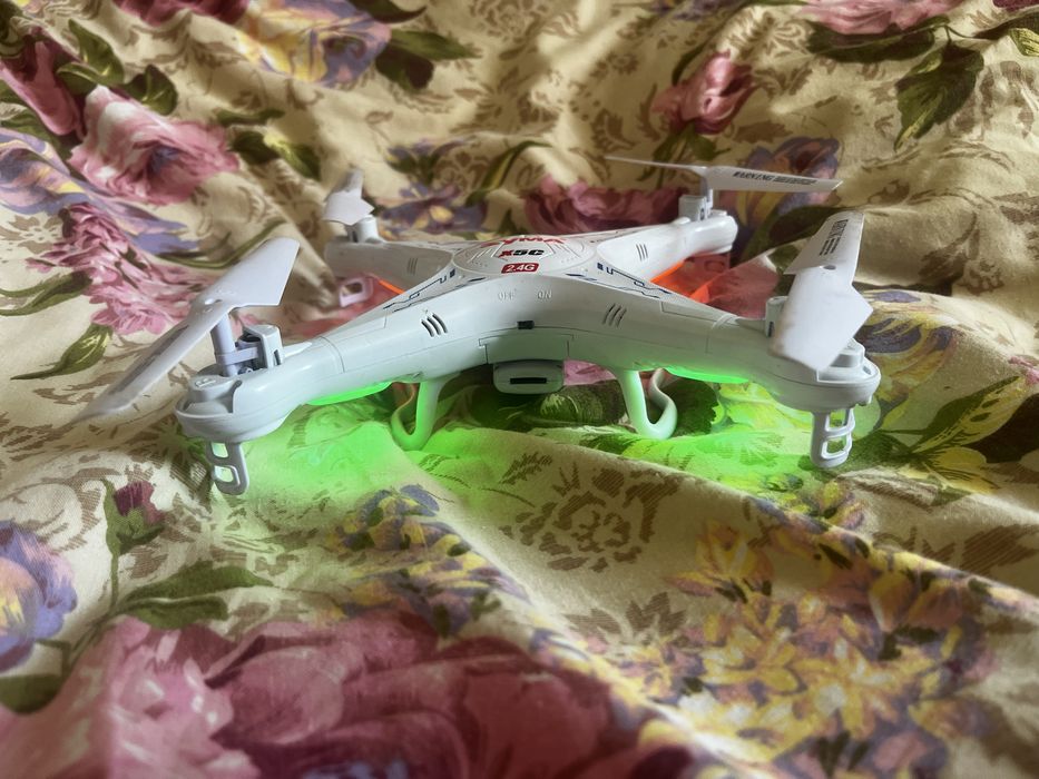 Квадрокоптер Syma X5C| идеальное состояние
