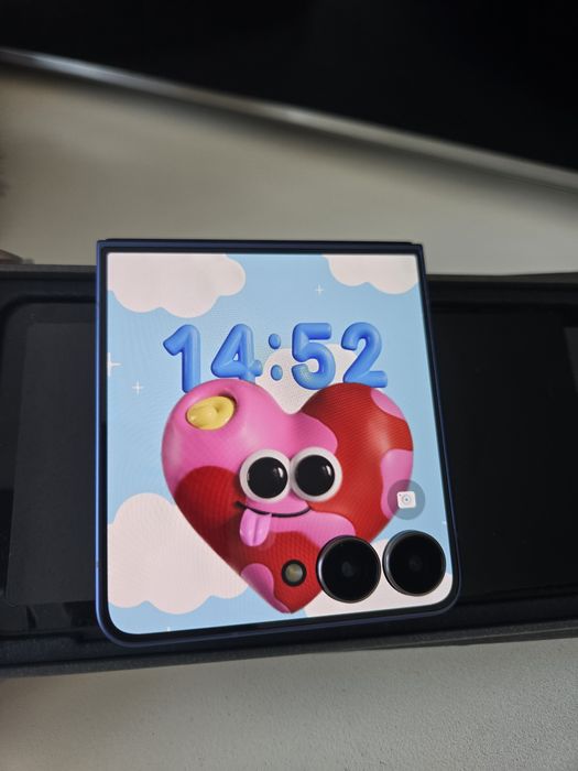 Смартфон Samsung Galaxy Flip7 12/512 GB Blue Shadow

UA
Toggle
RU
jabk