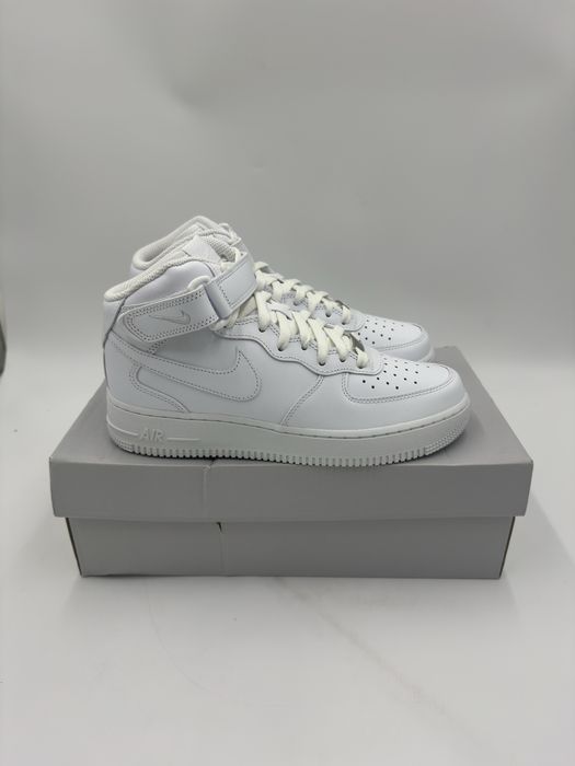 Buty Sportowe Air Force 1 mid białe nowe 40