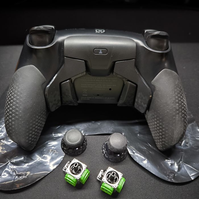 Scuf Reflex com joysticks TMR favor Union - PS5