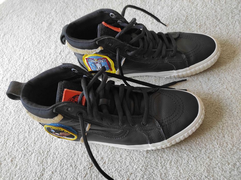 Buty Vans Space Voyager SK8- HI MTE DX NASA rozm 42 czarne jak nowe