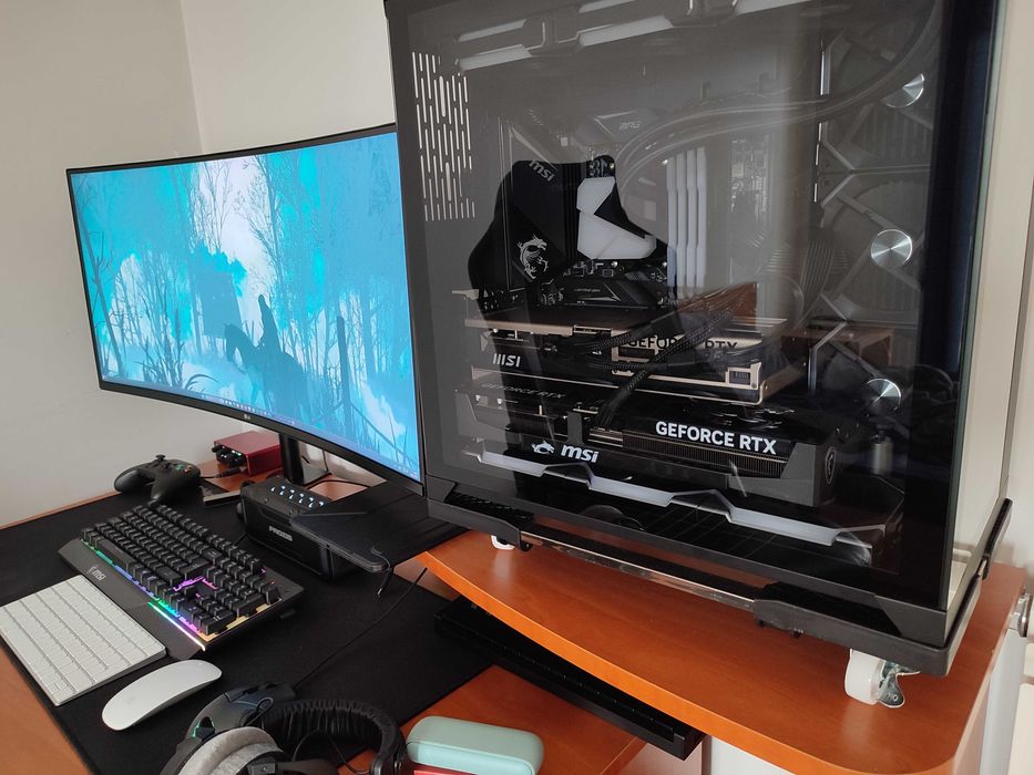 MSI NVIDIA GeForce RTX 5070 "Blackwell" Inspire 3X OC 12G GDDR7 DLSS4