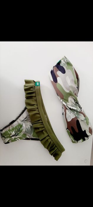 Bikini padrão camuflado/ tropa