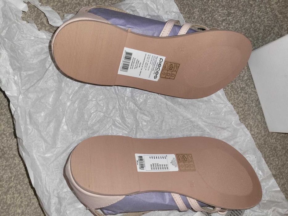 Sandały skórzane  rozmiar 38.