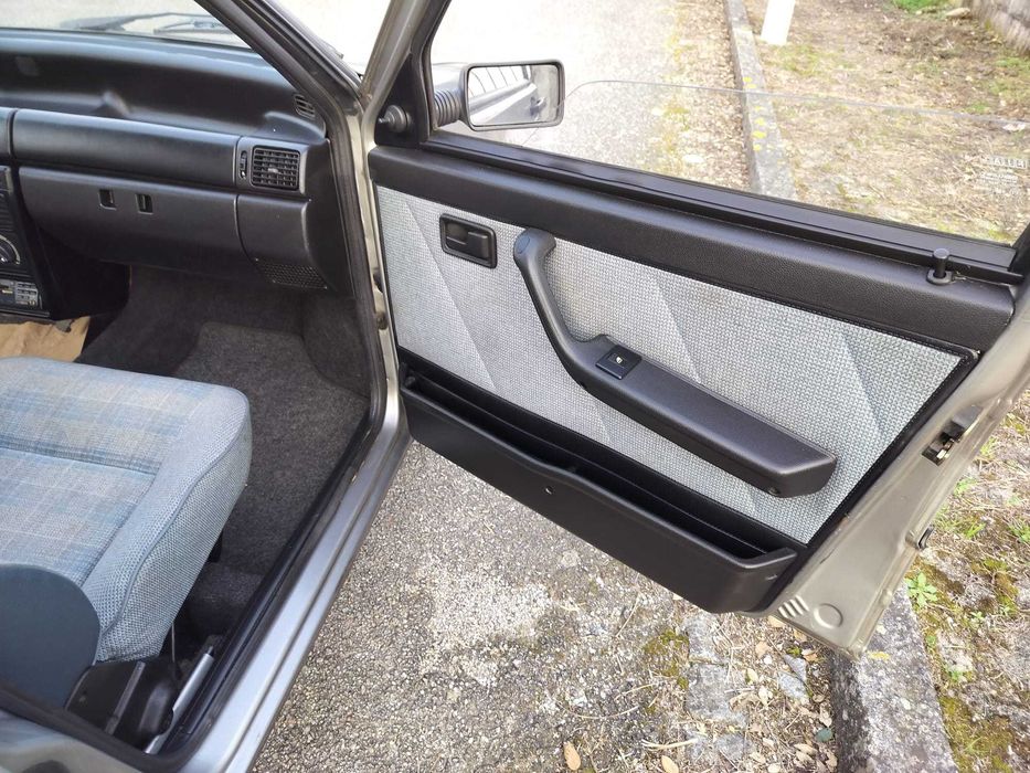 Fiat Uno 45s - Rigoroso Estado