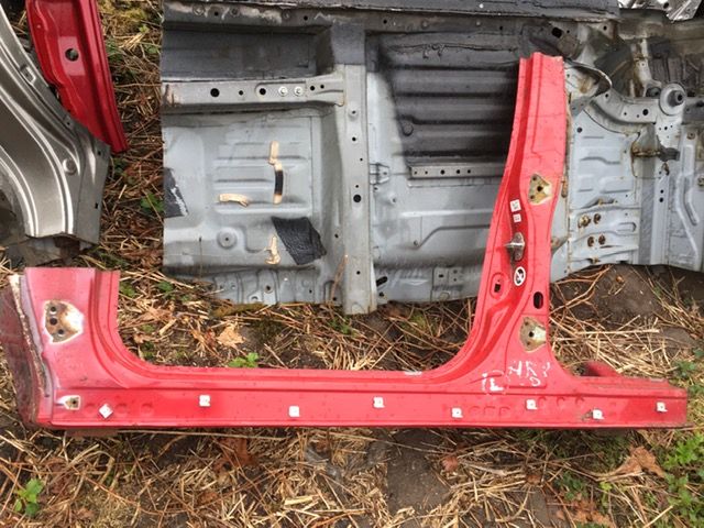 Honda HRV HR-V 5d 1999- Próg Lewy