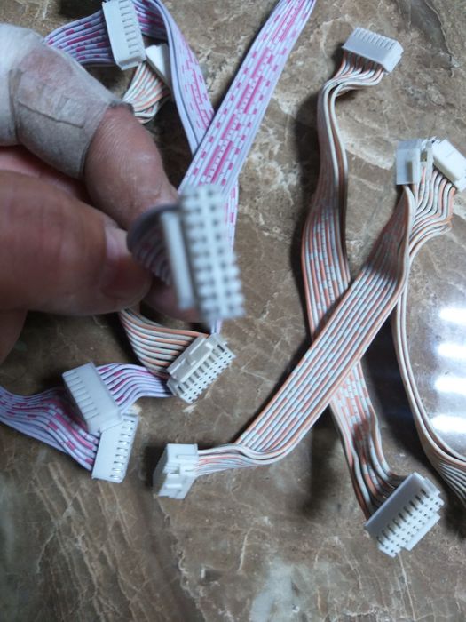 Продам шлейфы 20-pin та 18- pin