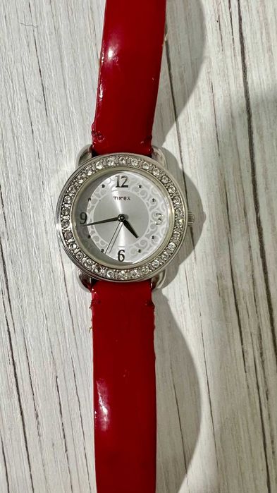 Годинник жіночий Timex FEMININE Tx2n446