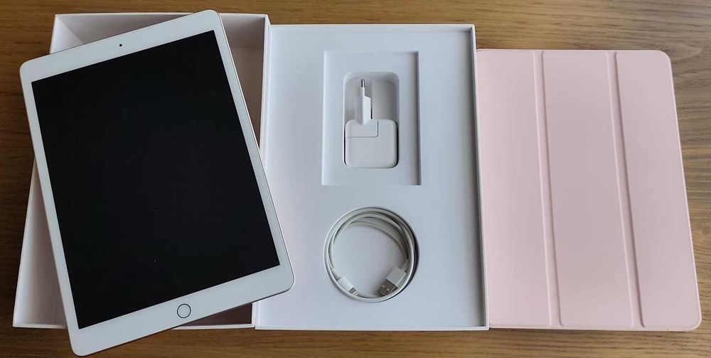 Ipad 7th gen 32Gb474138834549483522