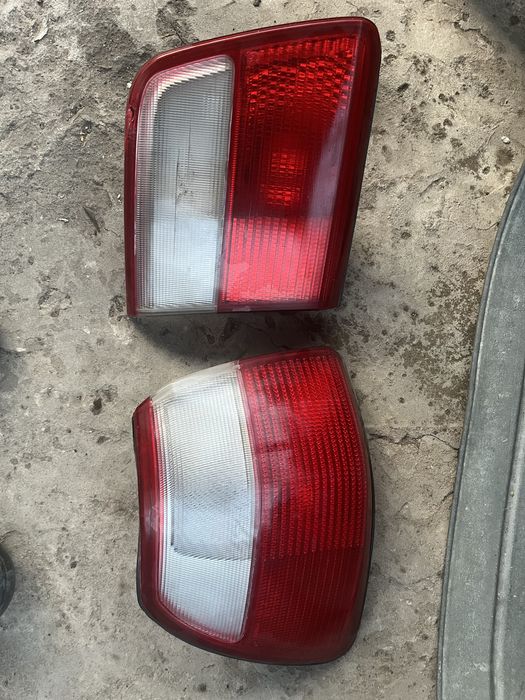 Задние левые фары Opel omega B