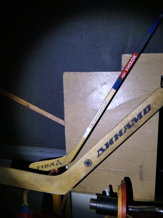 Клюшки хоккейные