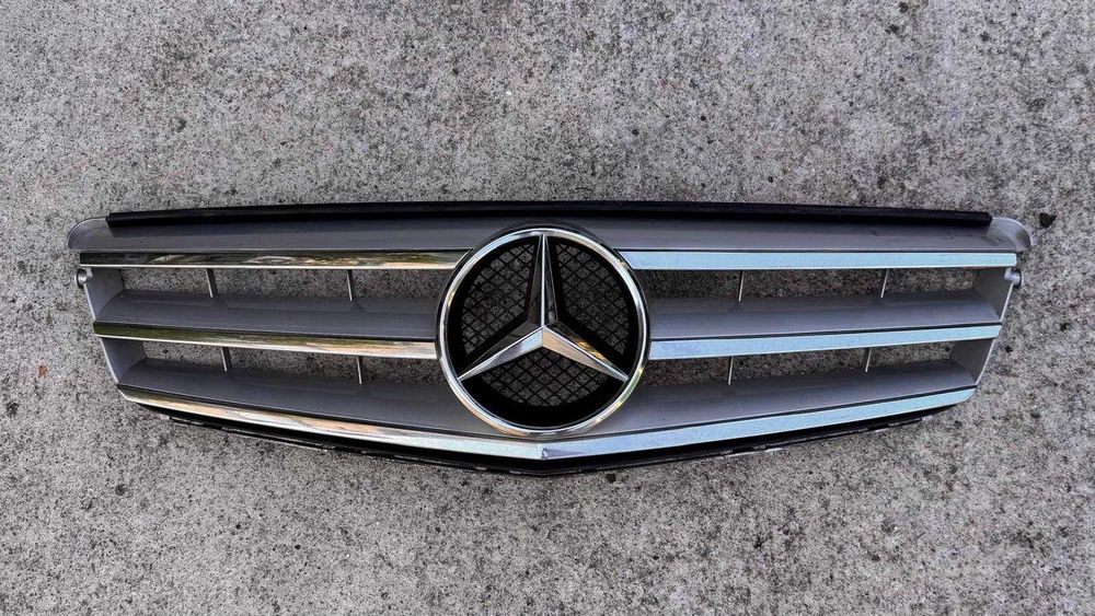 Material para Mercedes C220, W204, de 2014.