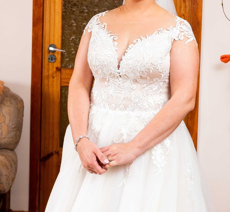 Cudowna Suknia Ślubna