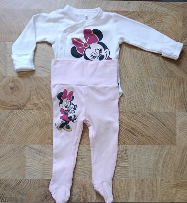 Zestaw dla malutkiej dziewczynki w rozmiarze 62