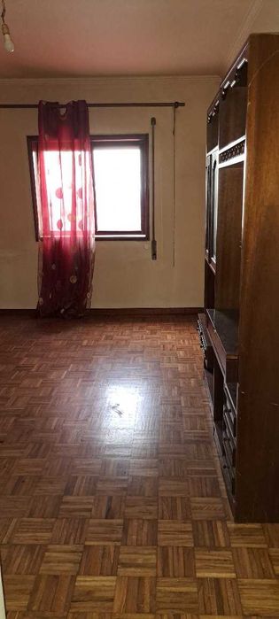 Arrenda-se apartamento